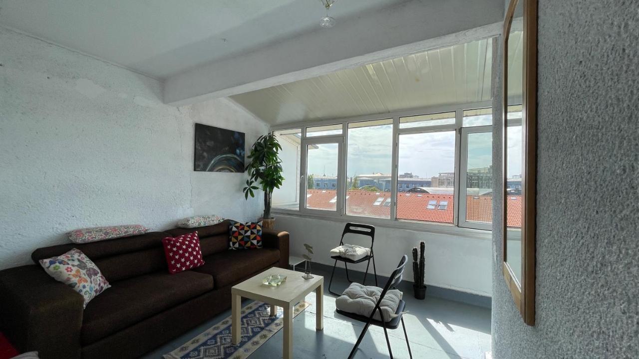 Terrace Balcony Downtown Delight Old Town Oasis City Center Universitate Square Old Town บูคาเรสต์ ภายนอก รูปภาพ