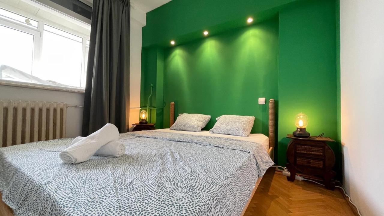 Terrace Balcony Downtown Delight Old Town Oasis City Center Universitate Square Old Town บูคาเรสต์ ภายนอก รูปภาพ