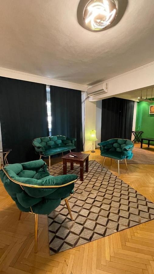 Terrace Balcony Downtown Delight Old Town Oasis City Center Universitate Square Old Town บูคาเรสต์ ภายนอก รูปภาพ