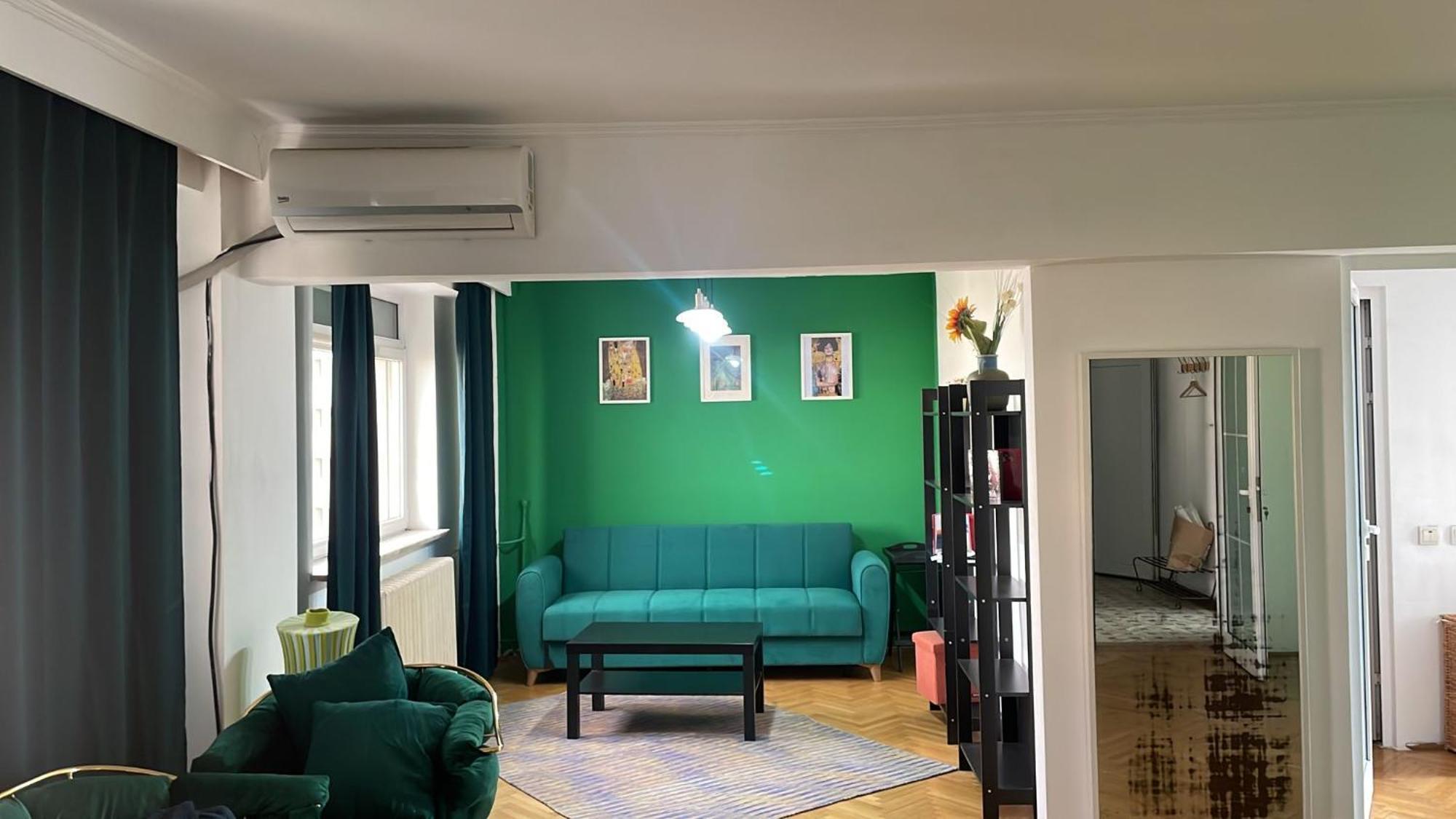 Terrace Balcony Downtown Delight Old Town Oasis City Center Universitate Square Old Town บูคาเรสต์ ภายนอก รูปภาพ
